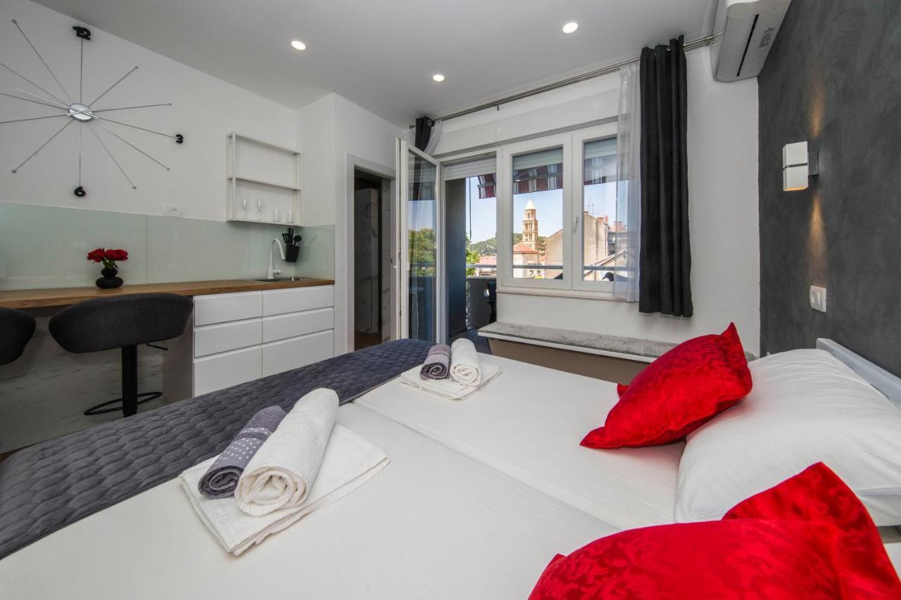 Split Central Luxury Studios Экстерьер фото
