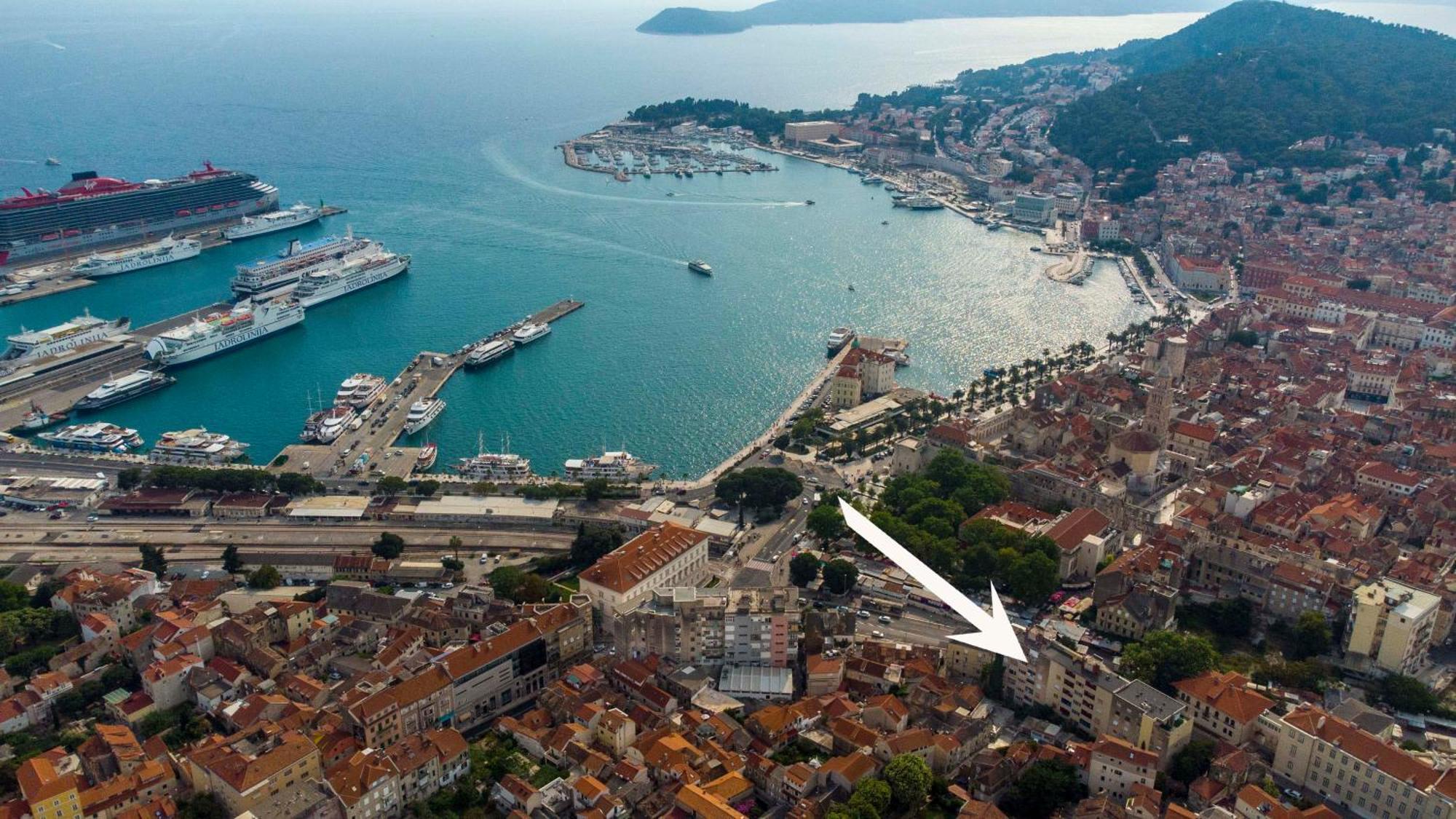 Split Central Luxury Studios Экстерьер фото